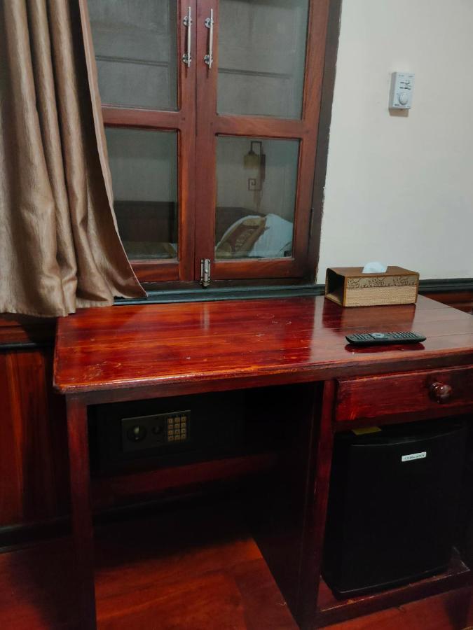 لوانغ برابانغ Lotus Corner - Heritage B&B المظهر الخارجي الصورة