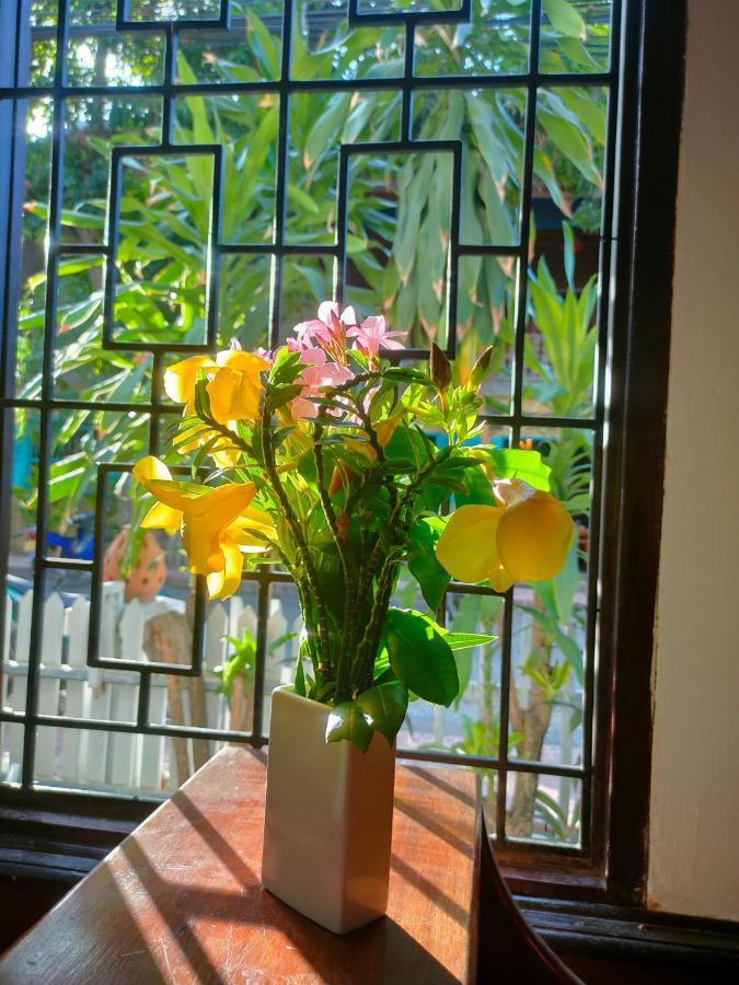 لوانغ برابانغ Lotus Corner - Heritage B&B المظهر الخارجي الصورة