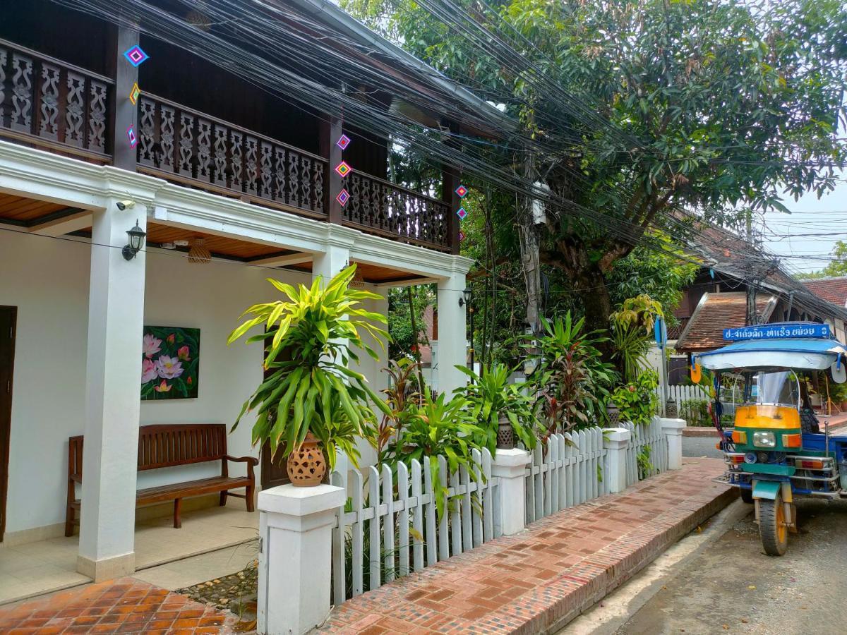 لوانغ برابانغ Lotus Corner - Heritage B&B المظهر الخارجي الصورة