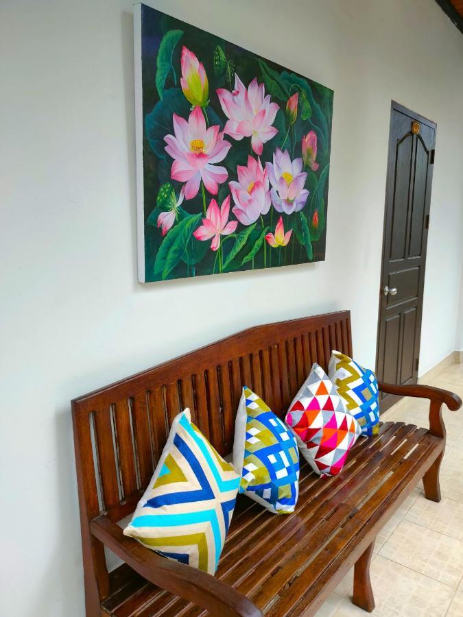 لوانغ برابانغ Lotus Corner - Heritage B&B المظهر الخارجي الصورة