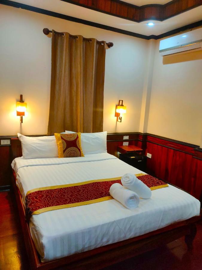 لوانغ برابانغ Lotus Corner - Heritage B&B المظهر الخارجي الصورة
