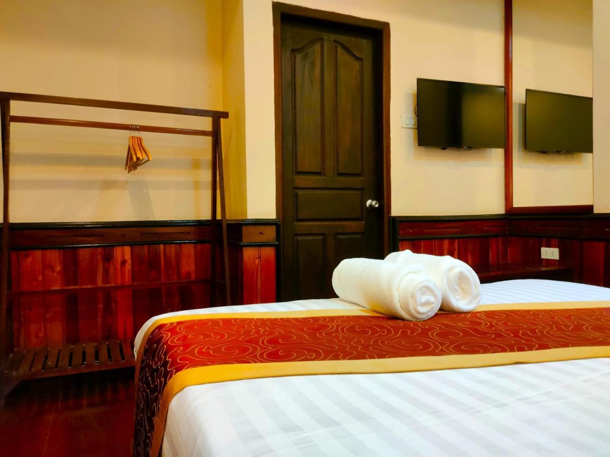 لوانغ برابانغ Lotus Corner - Heritage B&B المظهر الخارجي الصورة