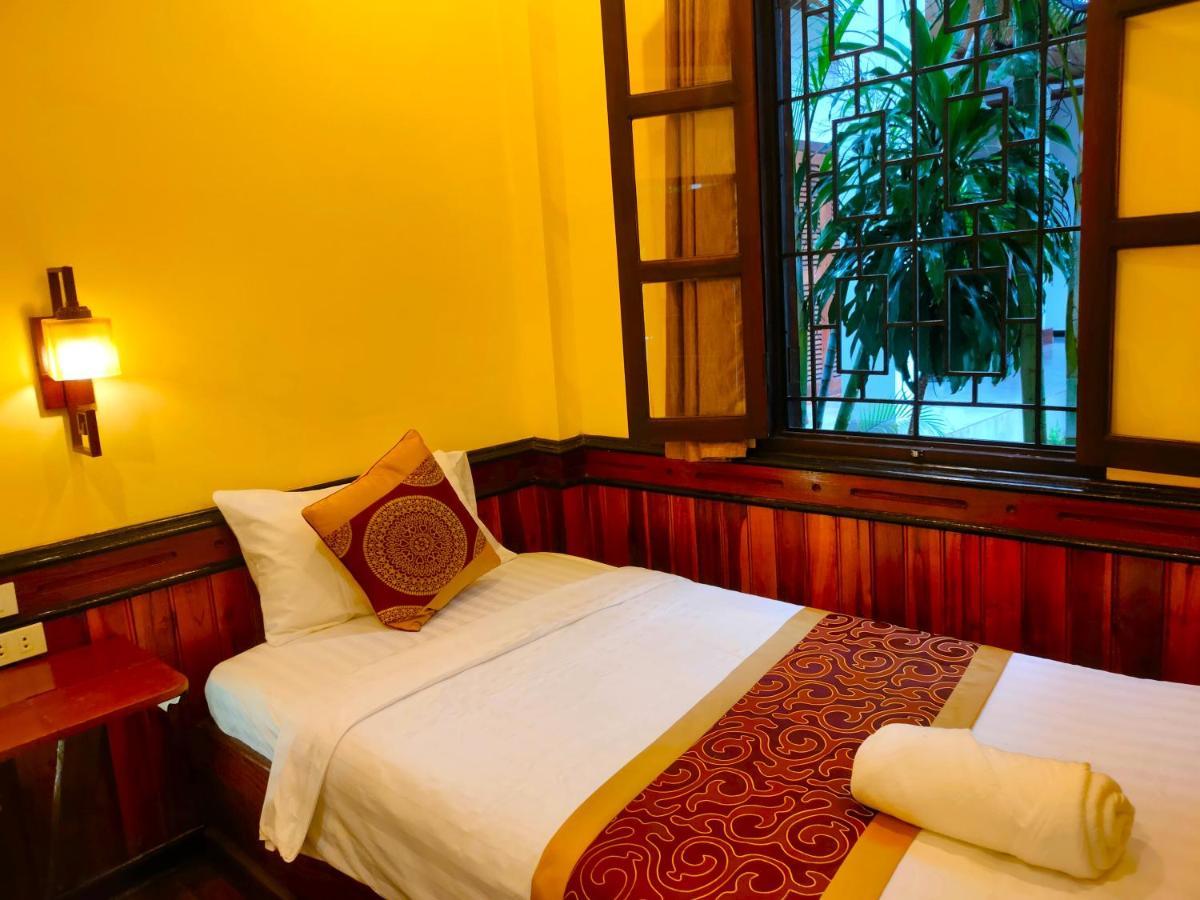 لوانغ برابانغ Lotus Corner - Heritage B&B المظهر الخارجي الصورة
