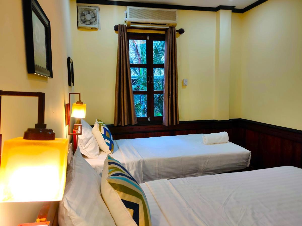 لوانغ برابانغ Lotus Corner - Heritage B&B المظهر الخارجي الصورة