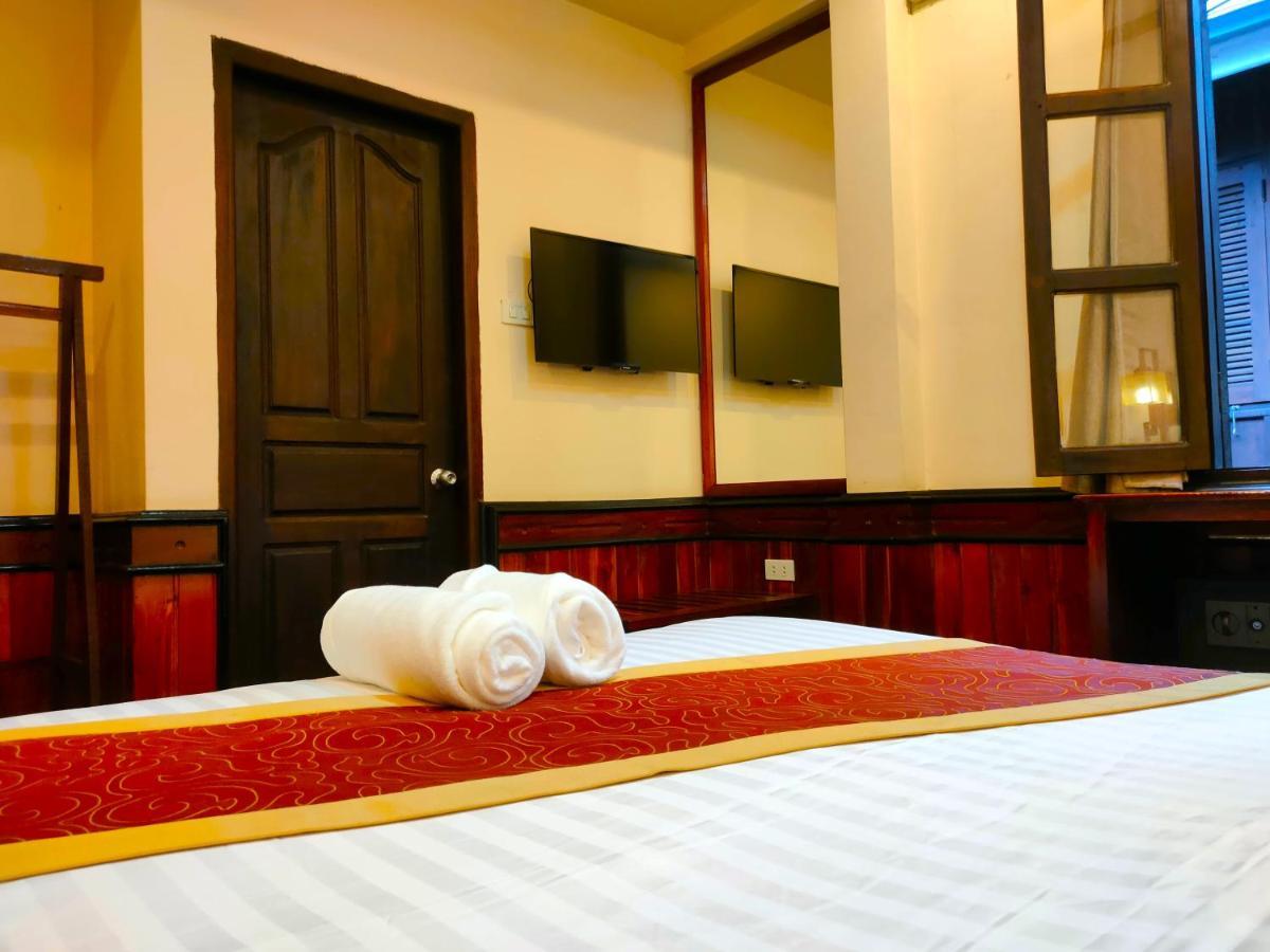 لوانغ برابانغ Lotus Corner - Heritage B&B المظهر الخارجي الصورة